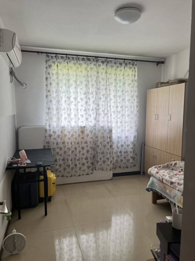 蓝天嘉苑  精装电梯三房带车库